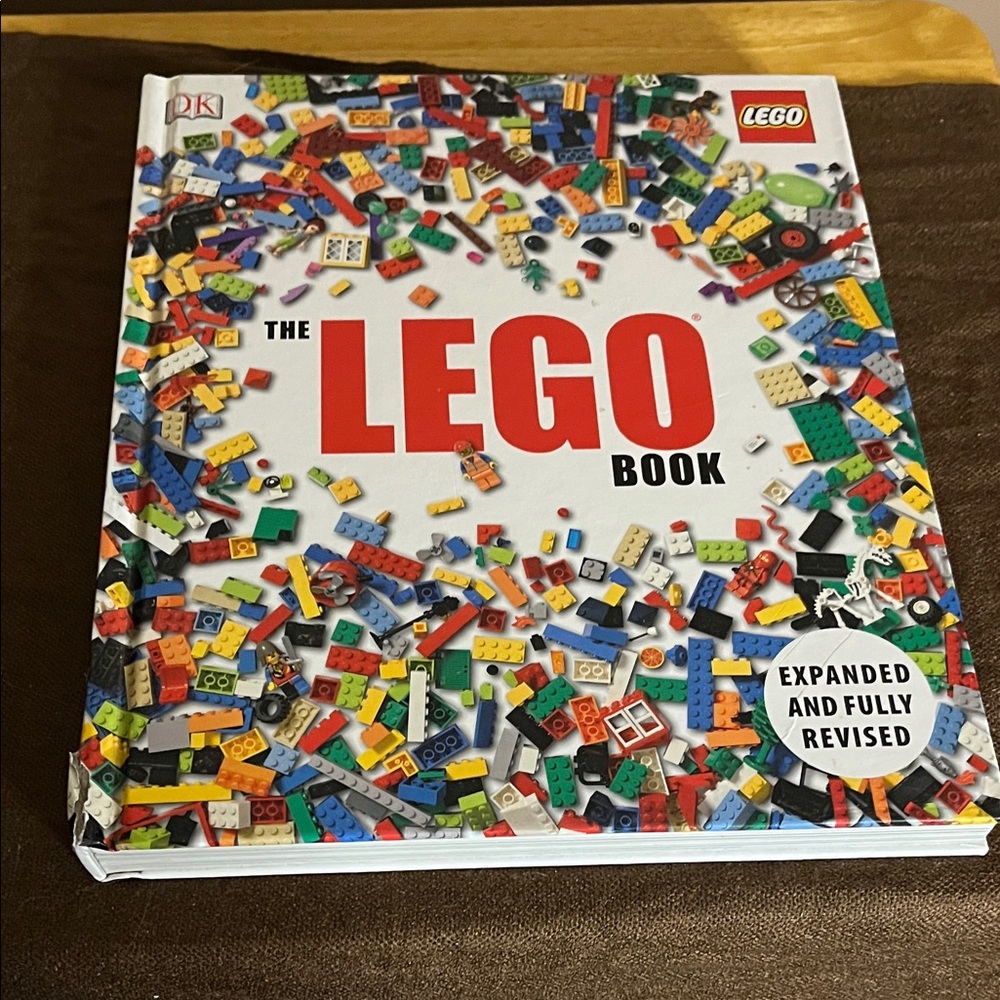 😄The LEGO book coffee table book 2009